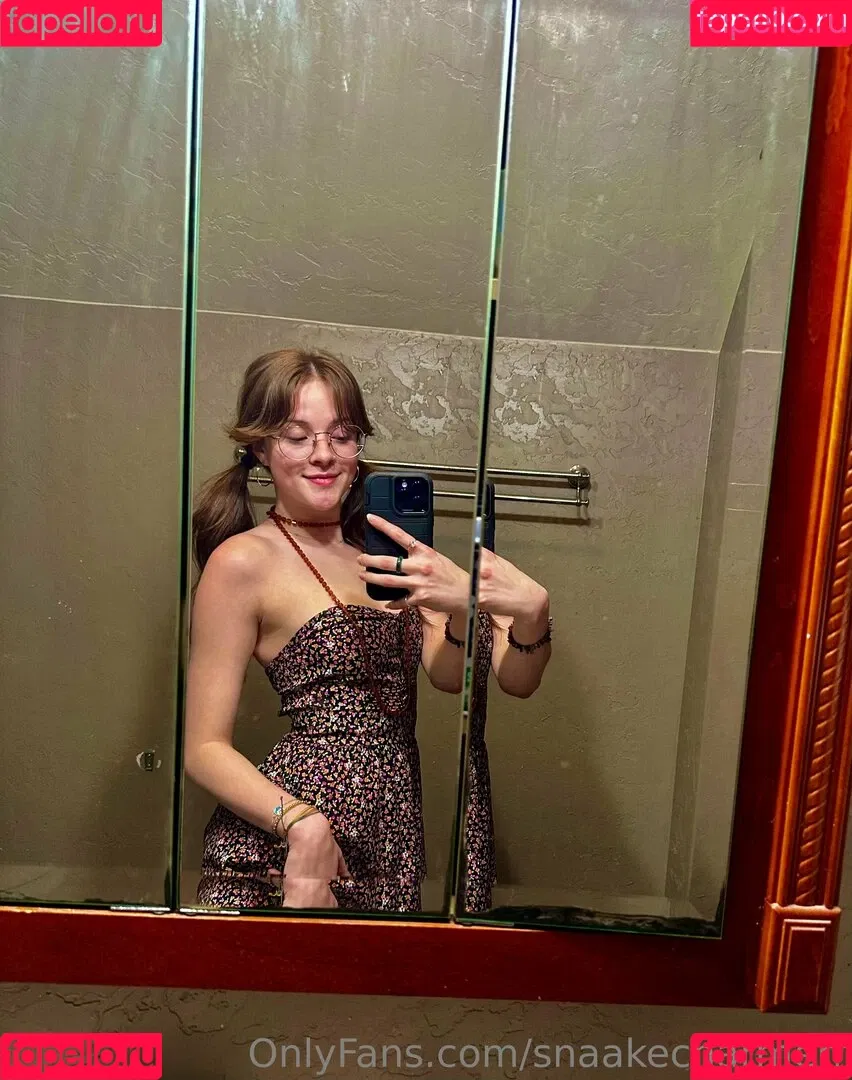 snaakecharmerr Onlyfans Photo Gallery 