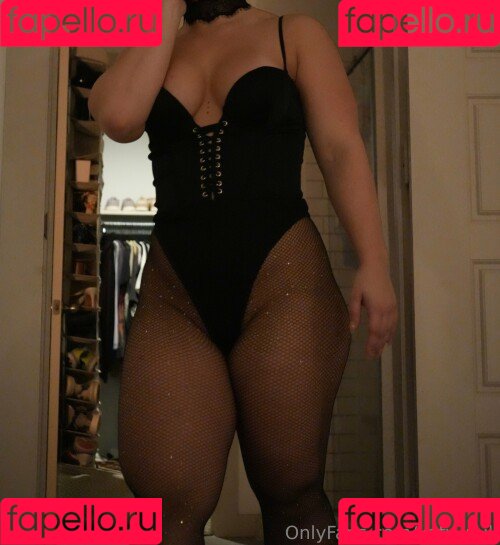 Katy Pull Onlyfans Photo Gallery 