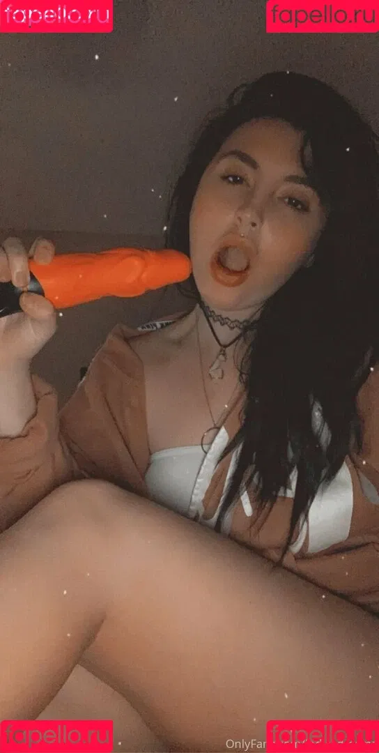 auroraoral Onlyfans Photo Gallery 