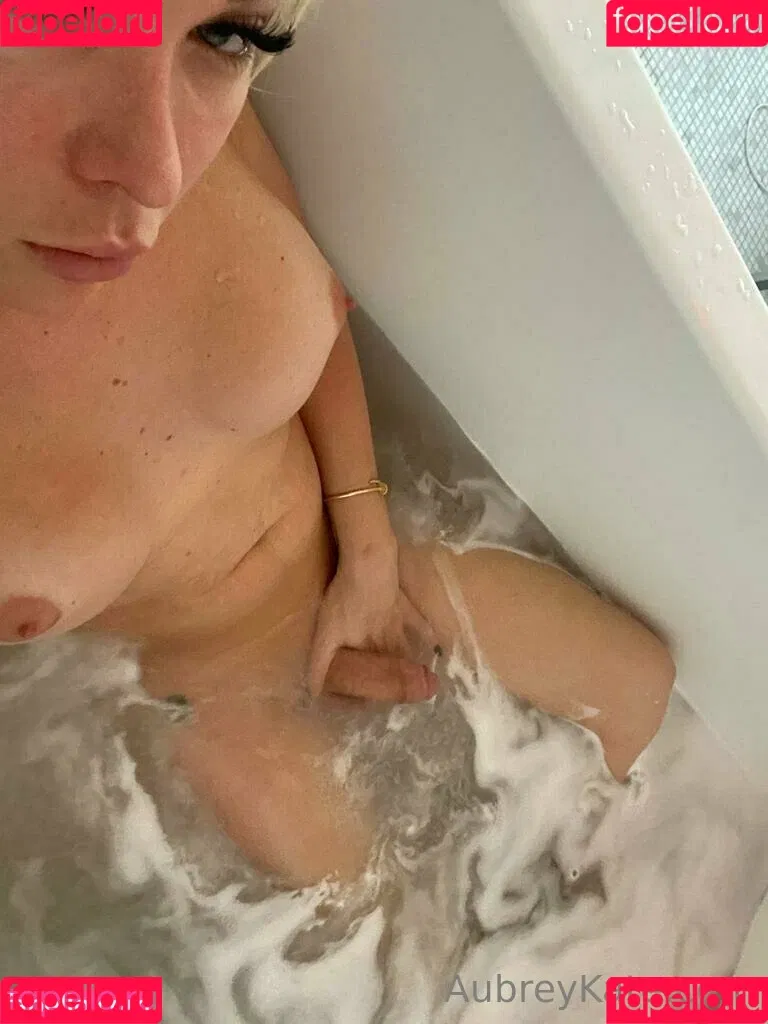Aubrey Kate Onlyfans Photo Gallery 