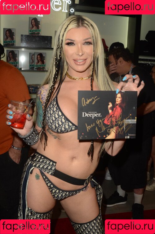 Aubrey Kate Onlyfans Photo Gallery 