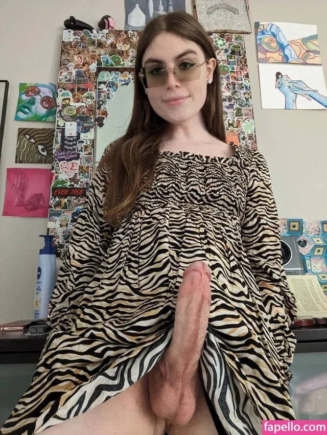 X.nainnn Onlyfans Photo Gallery 