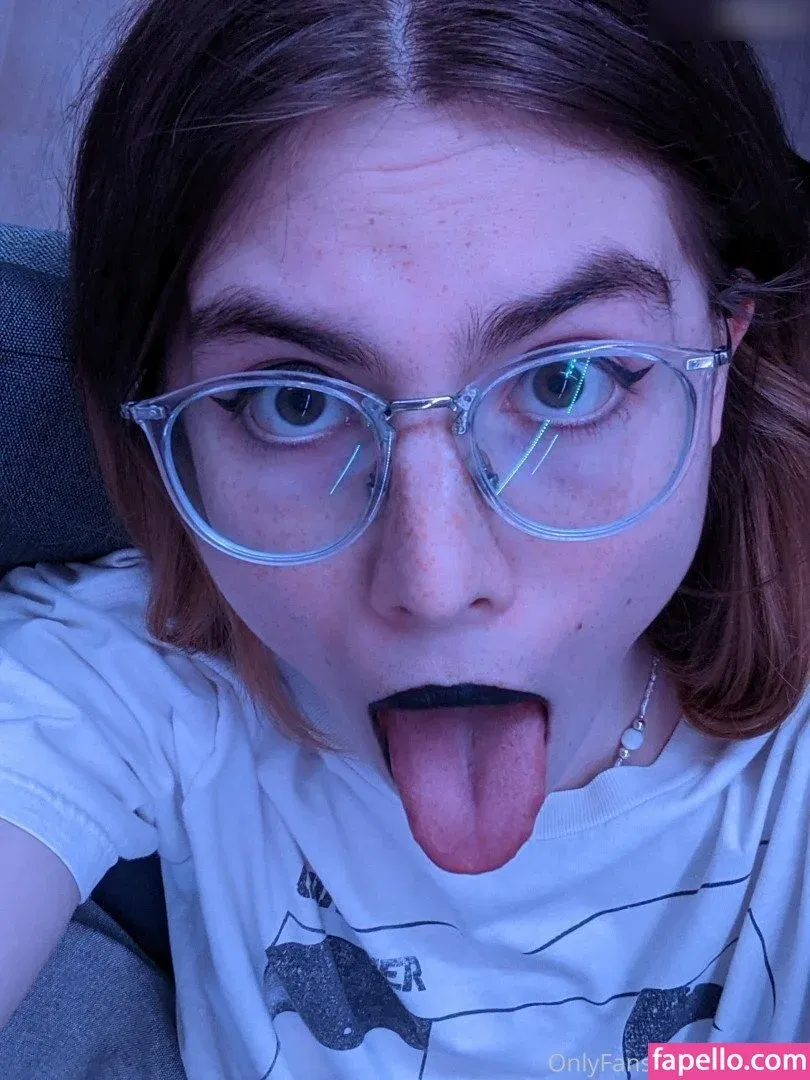 X.nainnn Onlyfans Photo Gallery 