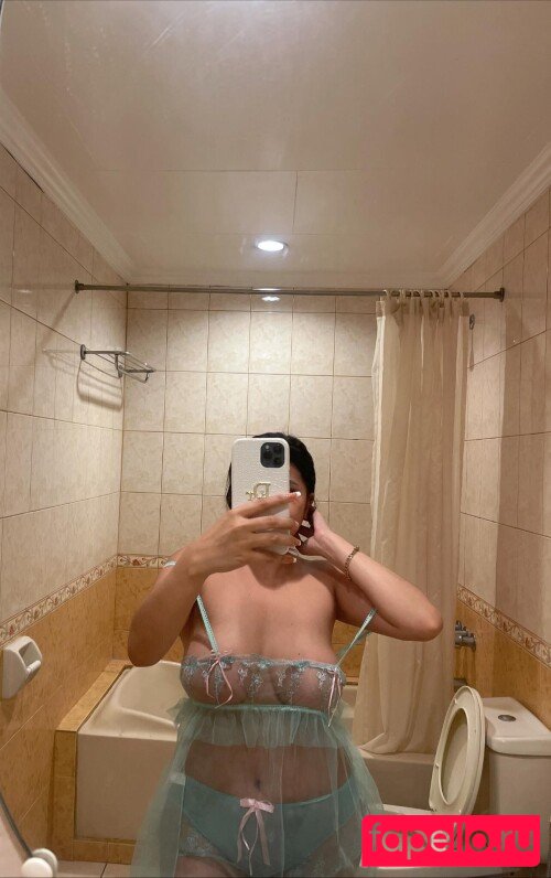 Arnie Celeste Onlyfans Photo Gallery 