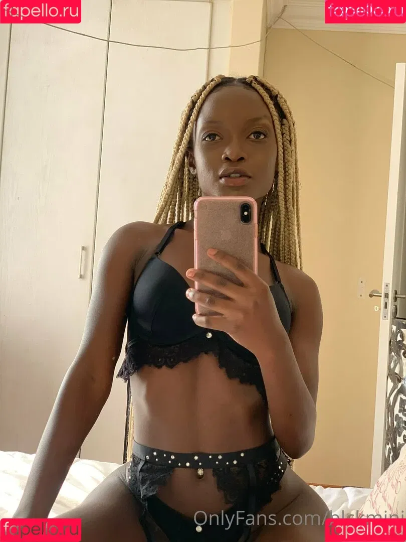blckmini Onlyfans Photo Gallery 