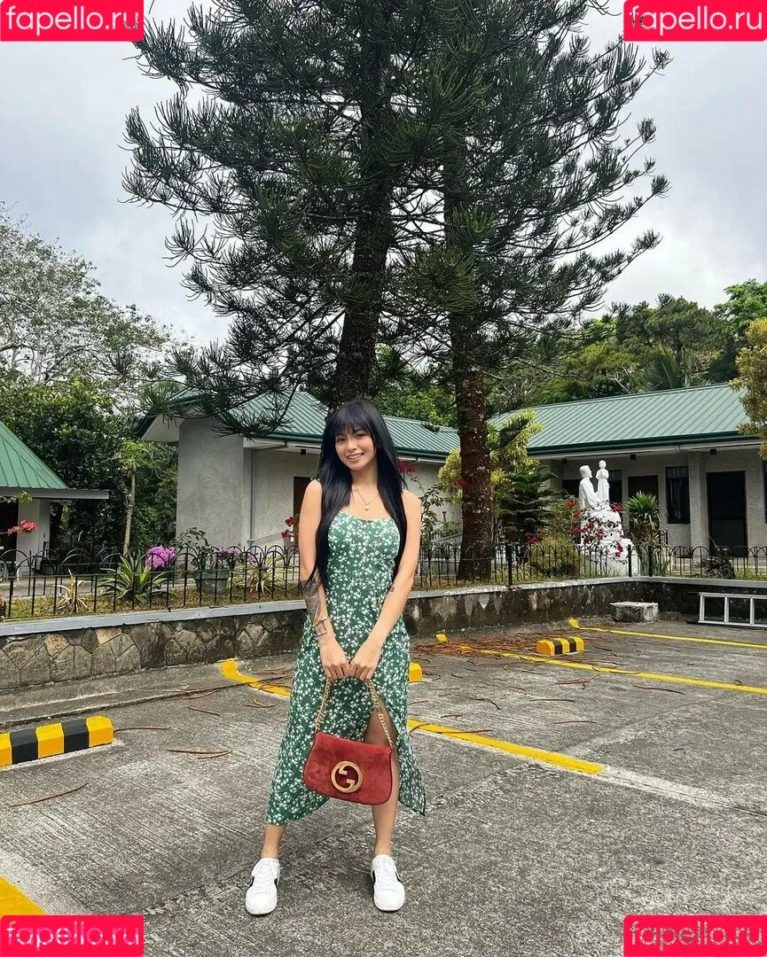 Siobe Lim Onlyfans Photo Gallery 