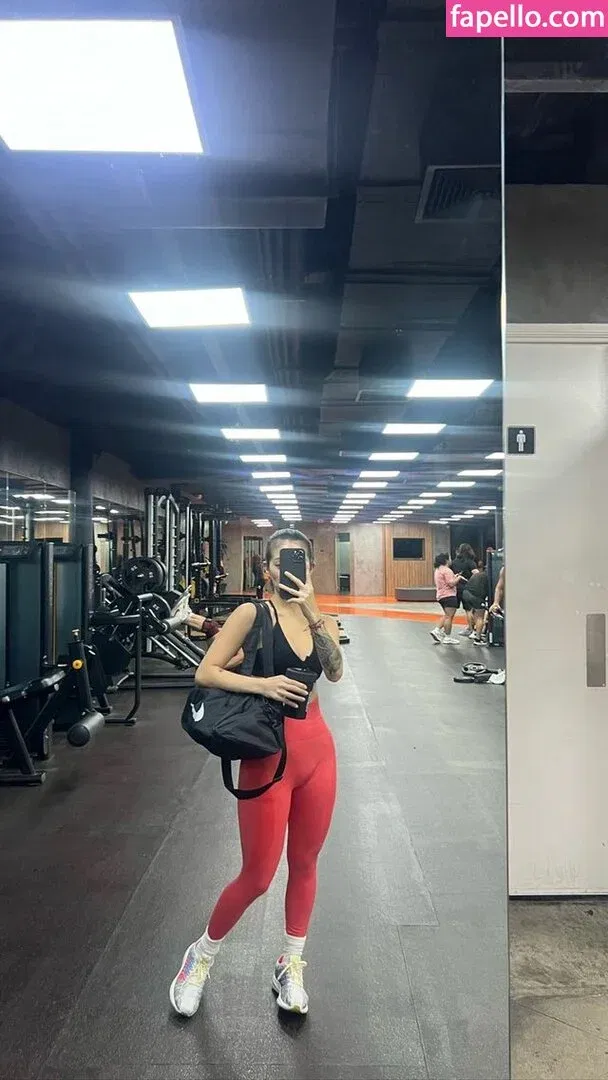 Siobe Lim Onlyfans Photo Gallery 