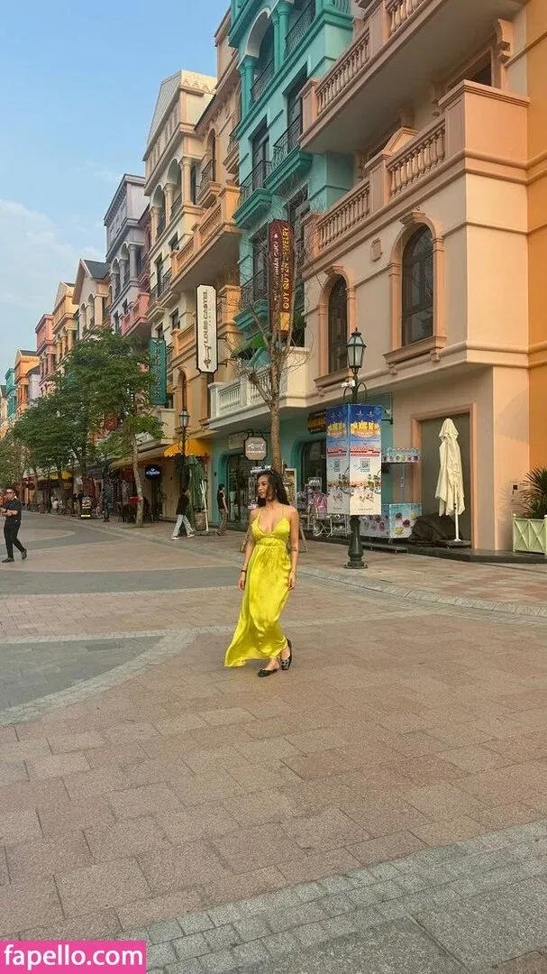 Siobe Lim Onlyfans Photo Gallery 