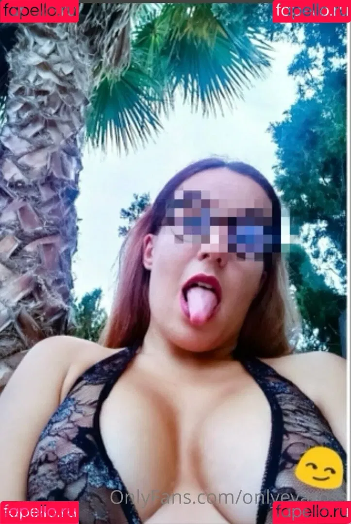 yourfoxyladyy Onlyfans Photo Gallery 