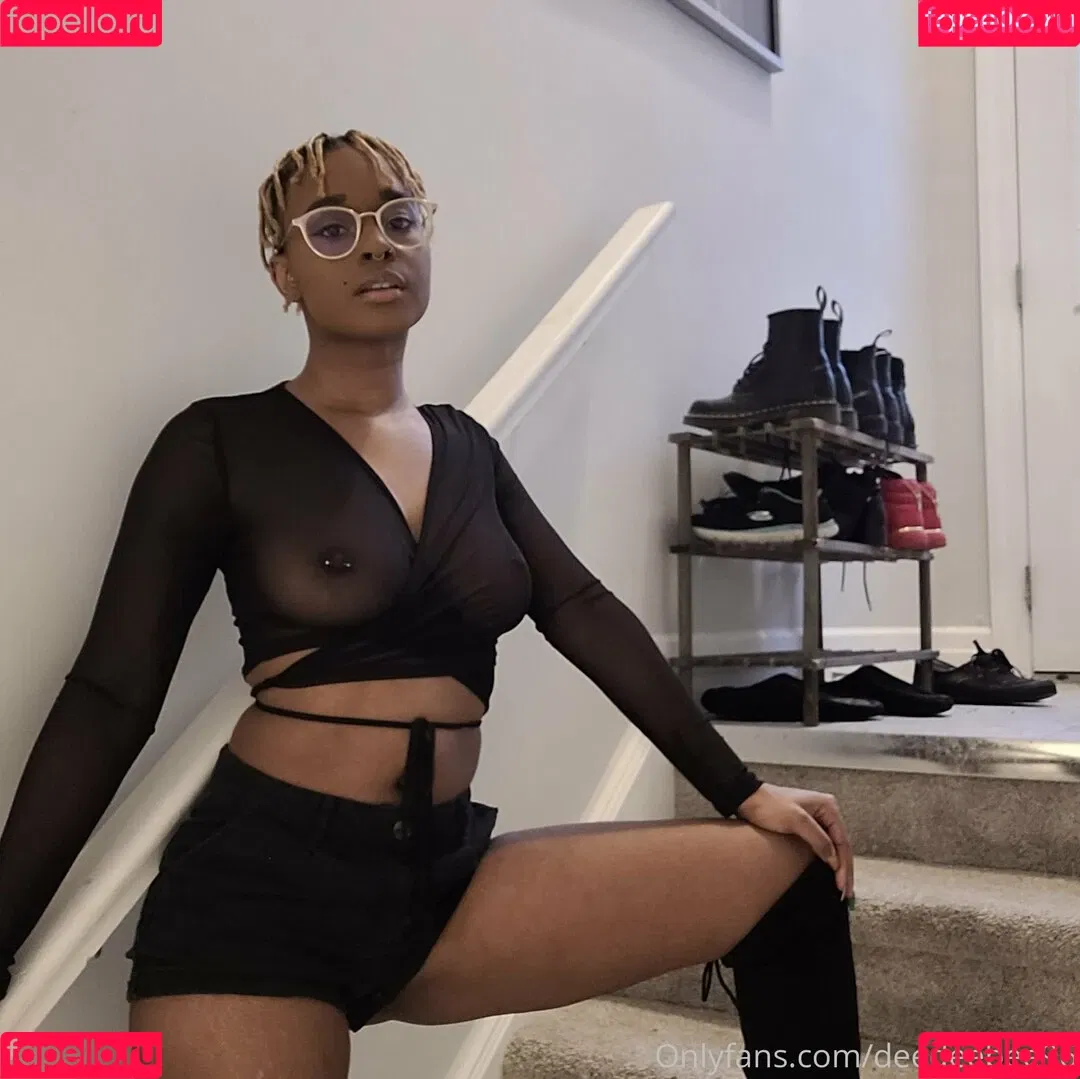 deedeebee96 Onlyfans Photo Gallery 