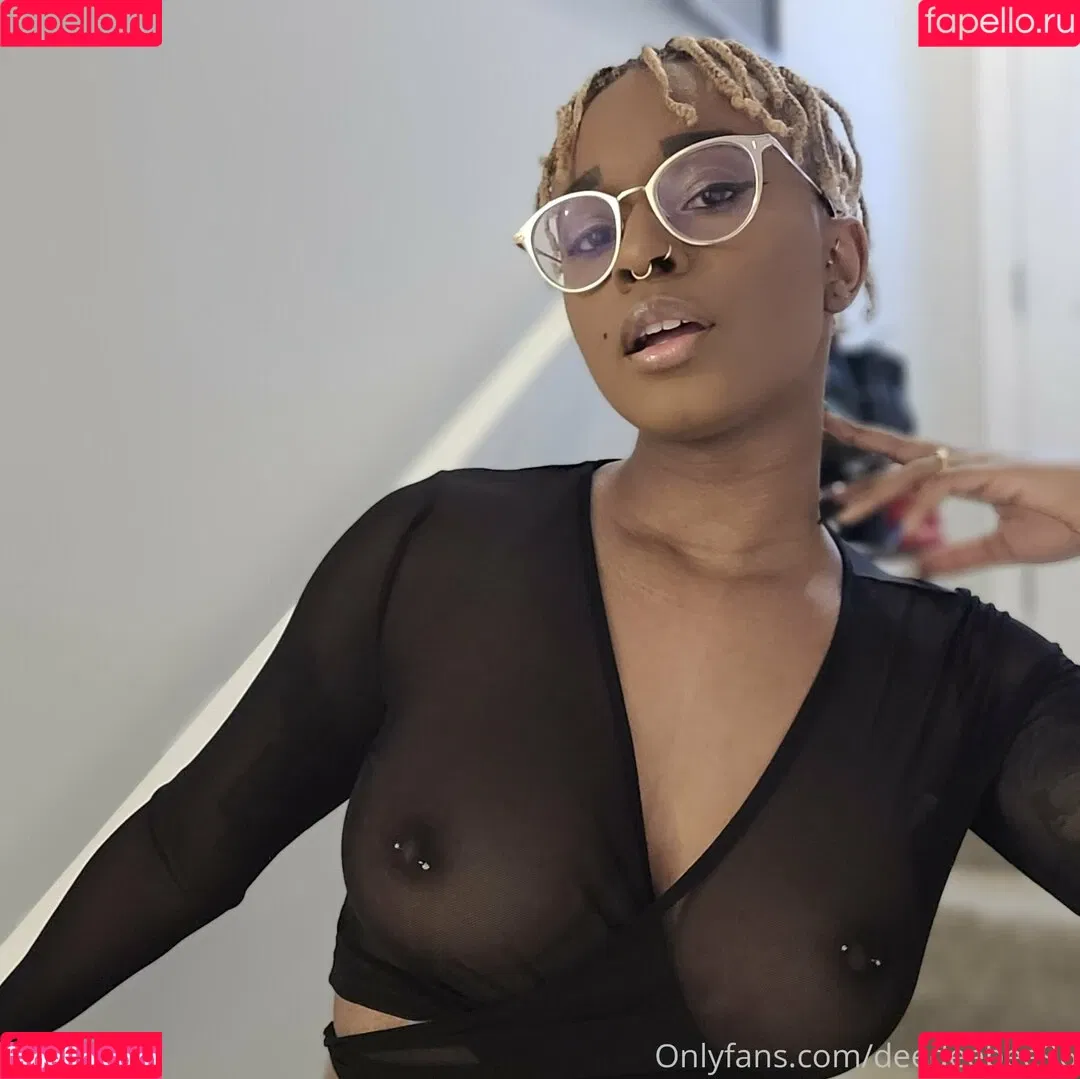 deedeebee96 Onlyfans Photo Gallery 