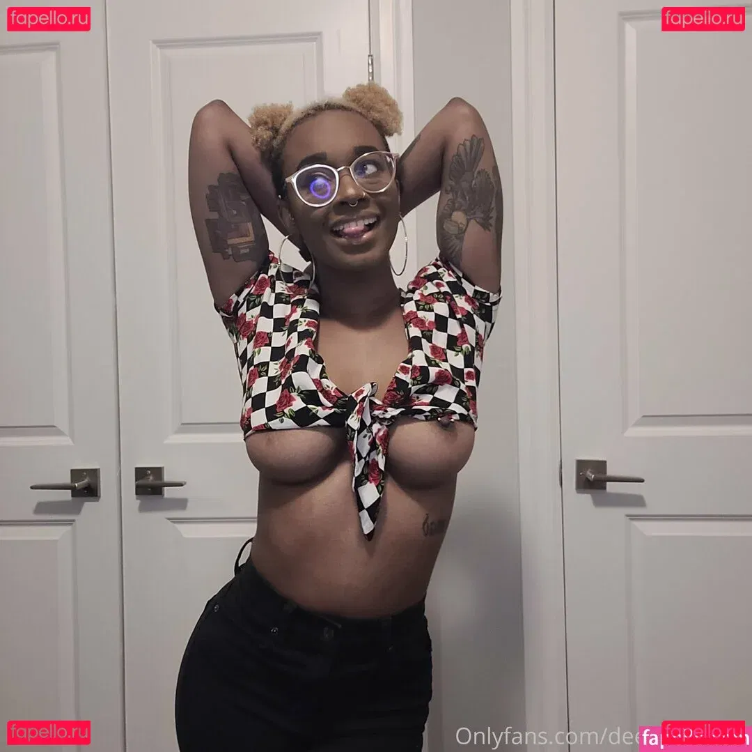 deedeebee96 Onlyfans Photo Gallery 