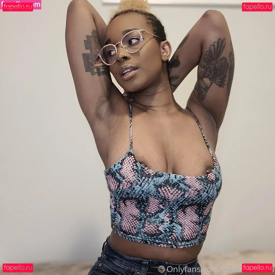 deedeebee96 Onlyfans Photo Gallery 