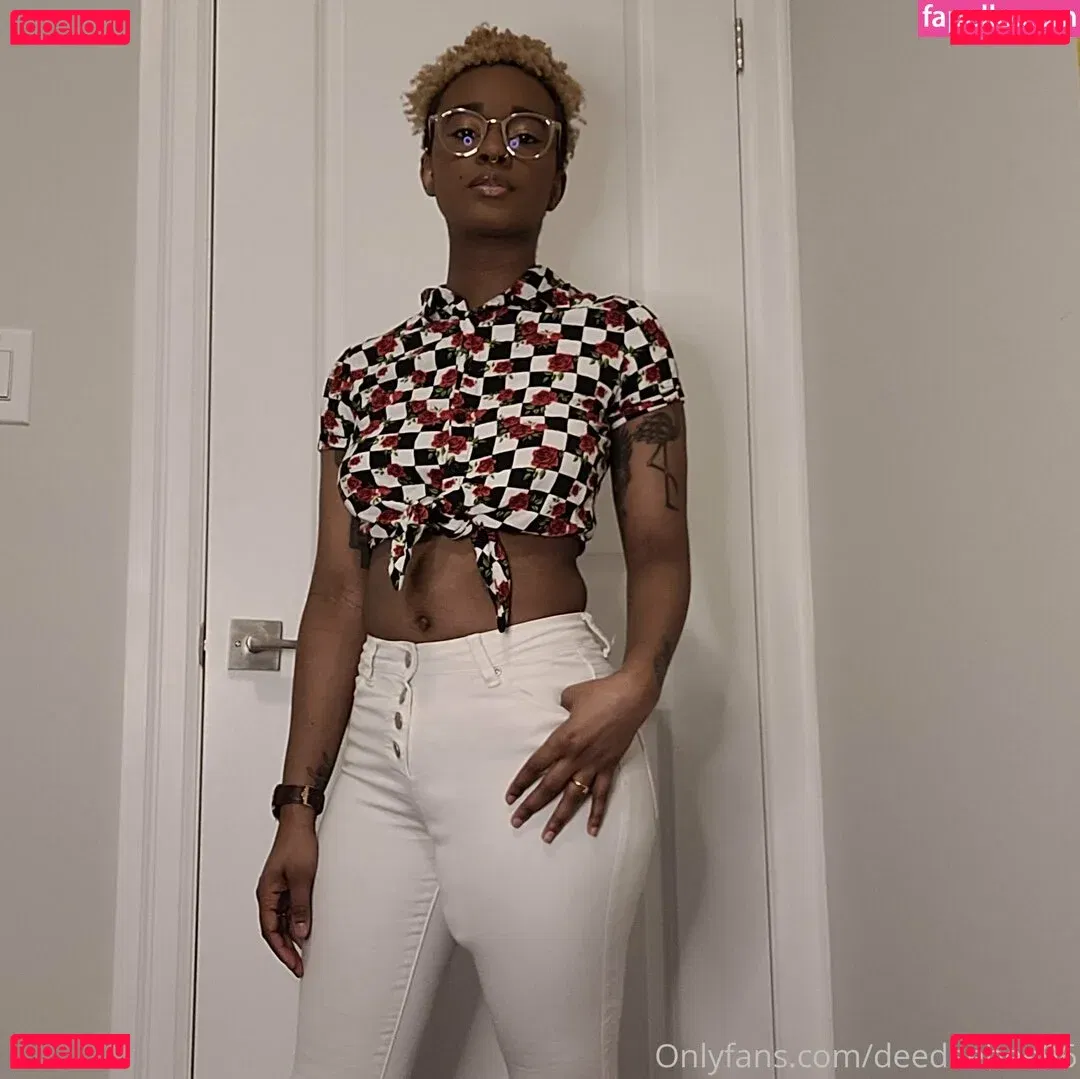 deedeebee96 Onlyfans Photo Gallery 