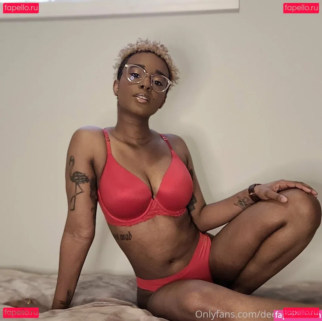 deedeebee96 Onlyfans Photo Gallery 