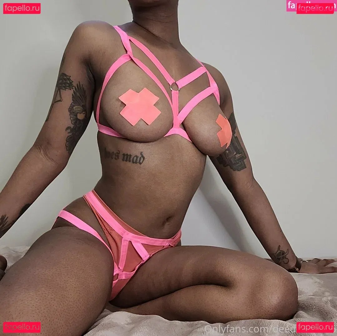 deedeebee96 Onlyfans Photo Gallery 