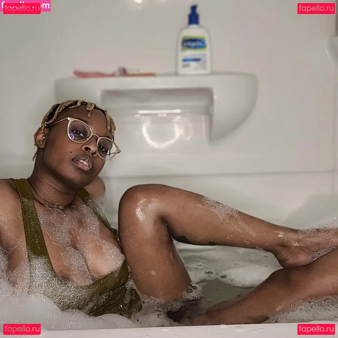 deedeebee96 Onlyfans Photo Gallery 