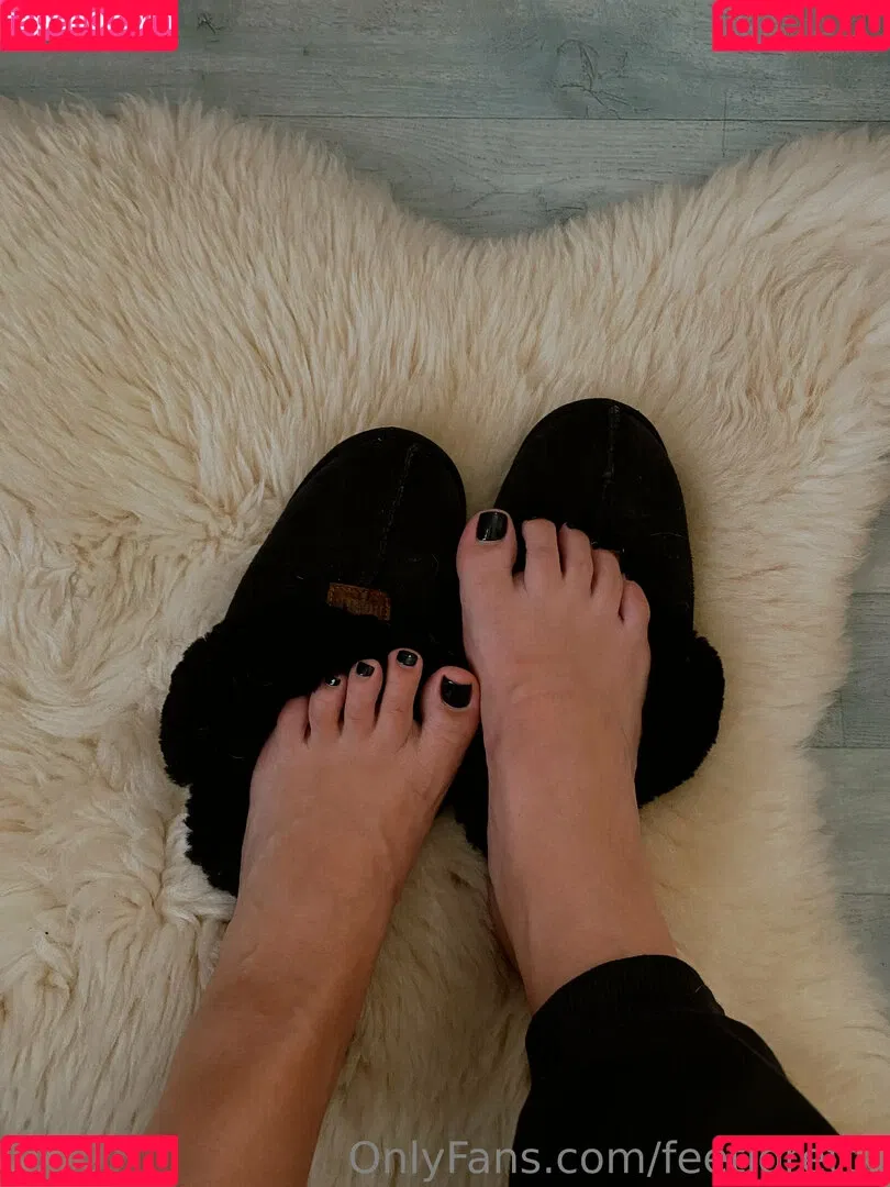 feetloretta Onlyfans Photo Gallery 