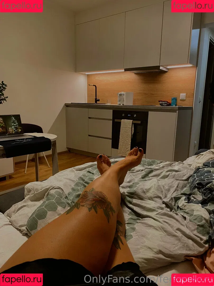 feetloretta Onlyfans Photo Gallery 