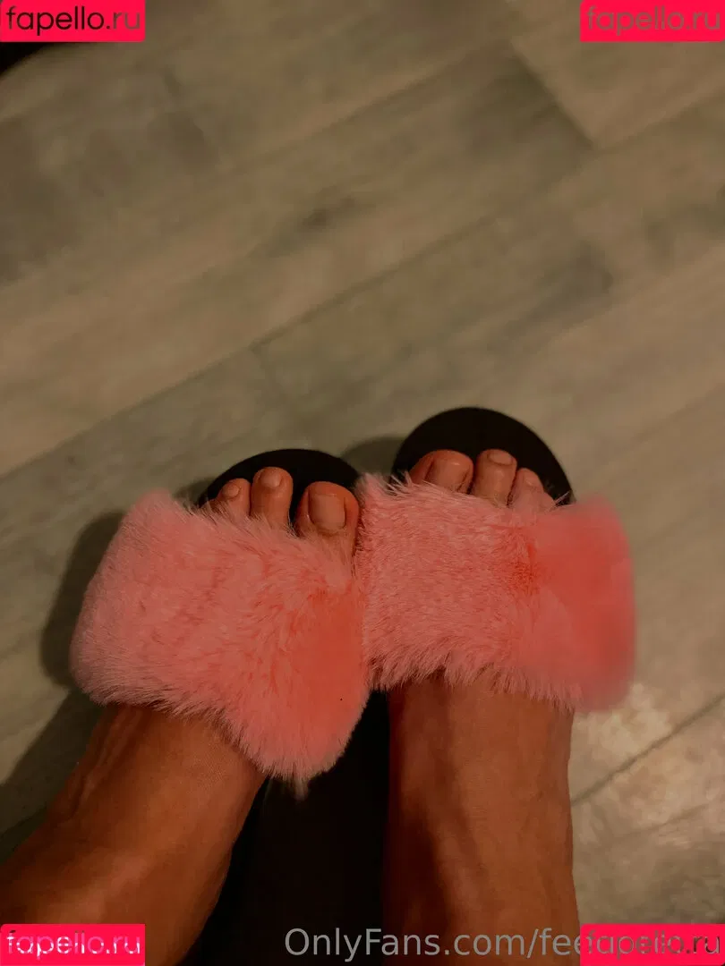 feetloretta Onlyfans Photo Gallery 