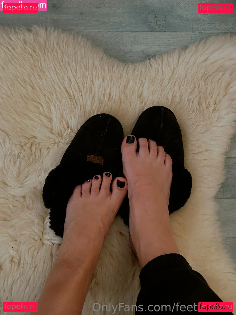 feetloretta Onlyfans Photo Gallery 