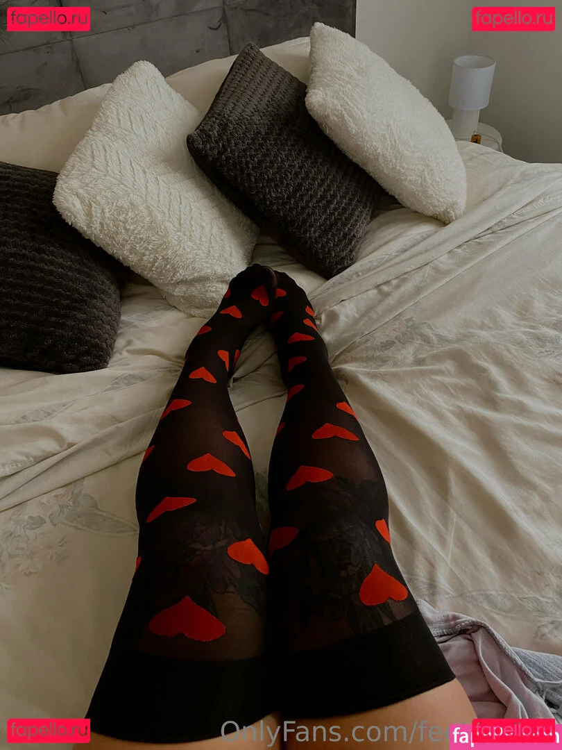 feetloretta Onlyfans Photo Gallery 