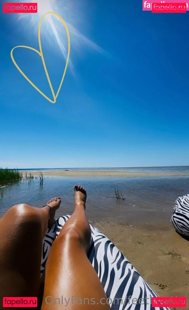 feetloretta Onlyfans Photo Gallery 