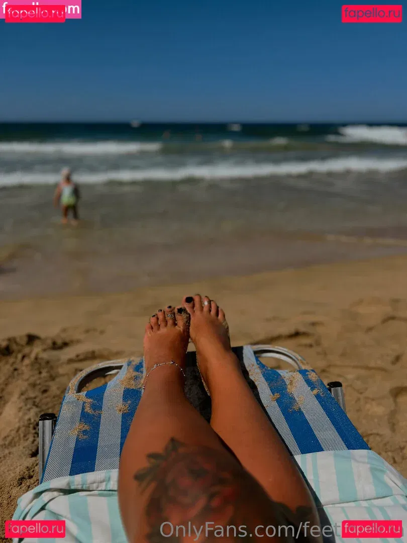 feetloretta Onlyfans Photo Gallery 