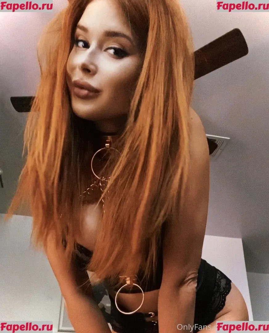 xoRenee Onlyfans Photo Gallery 