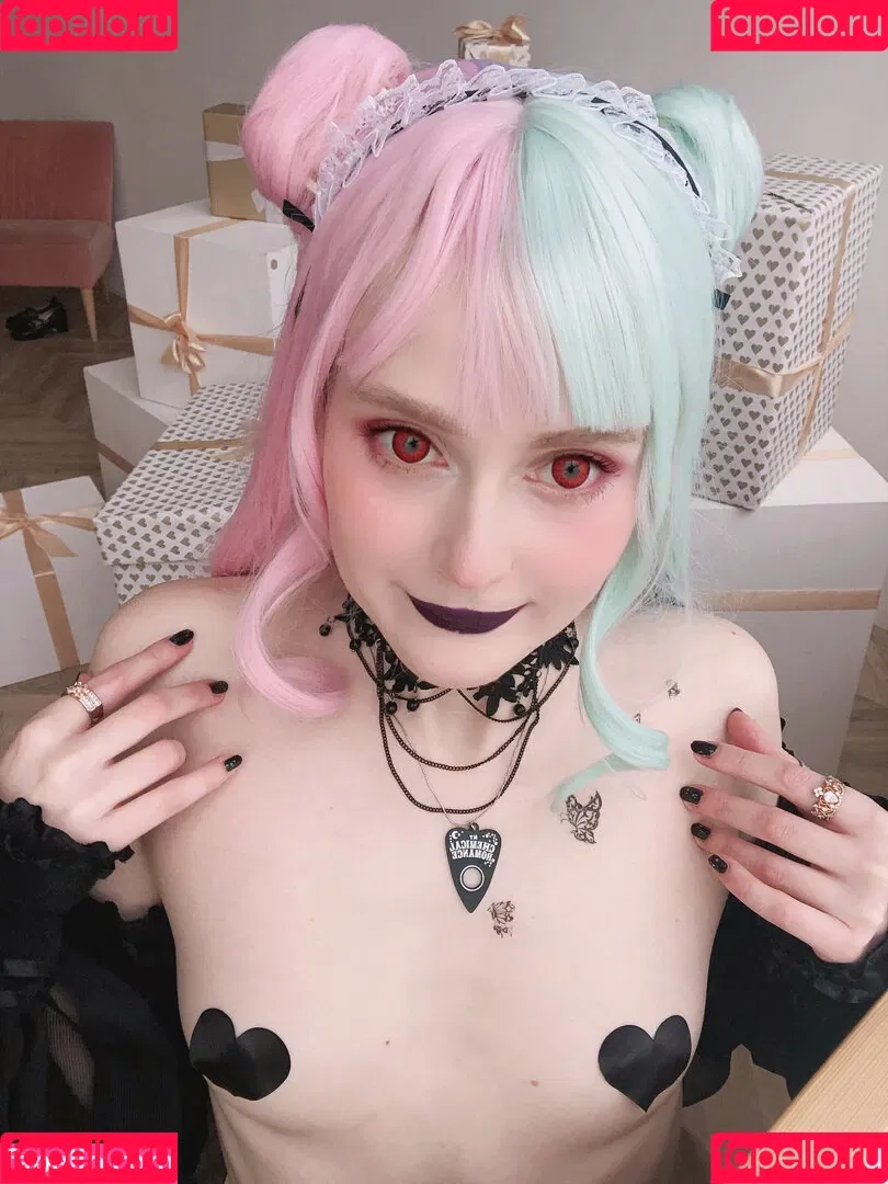 luna_lovesword Onlyfans Photo Gallery 