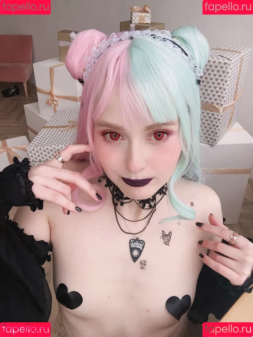 luna_lovesword Onlyfans Photo Gallery 