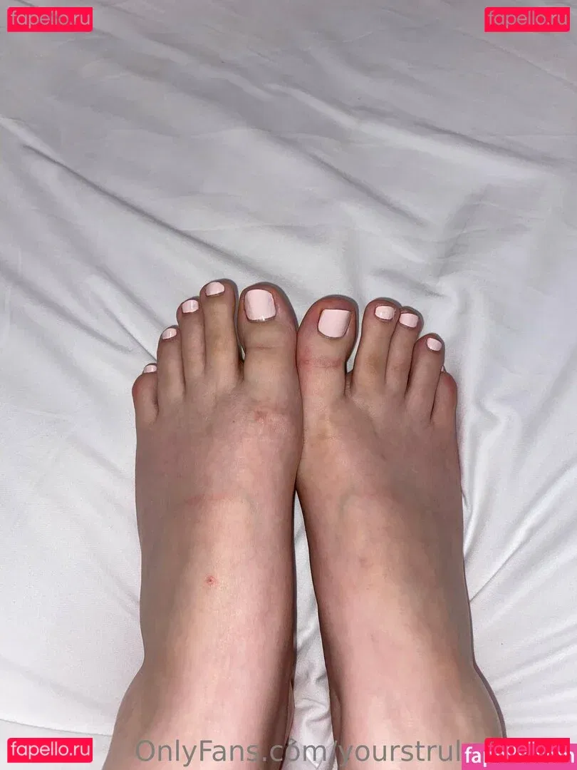 yourstrulymsfeet Onlyfans Photo Gallery 
