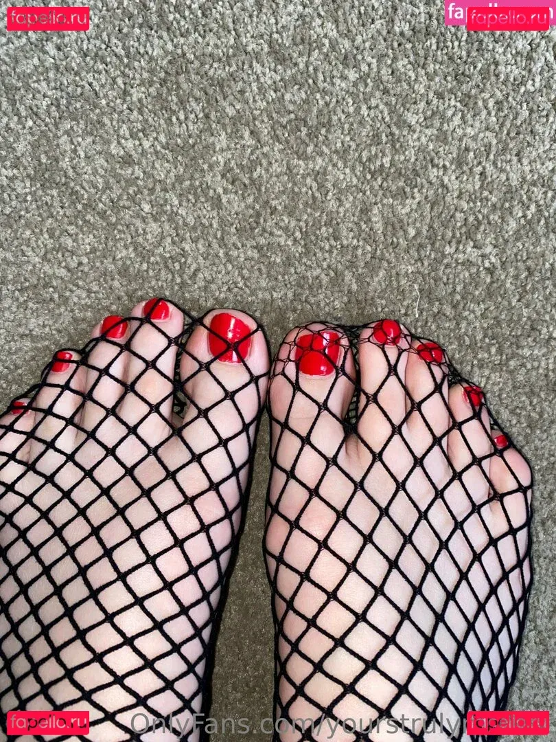 yourstrulymsfeet Onlyfans Photo Gallery 