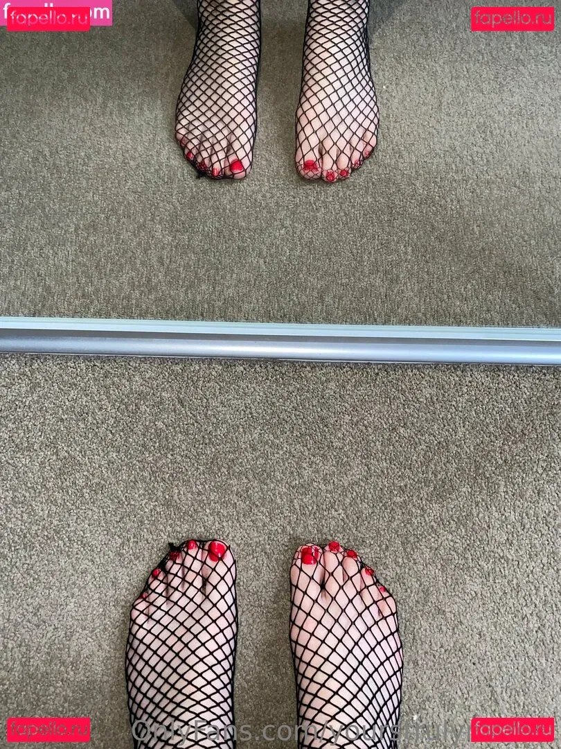 yourstrulymsfeet Onlyfans Photo Gallery 