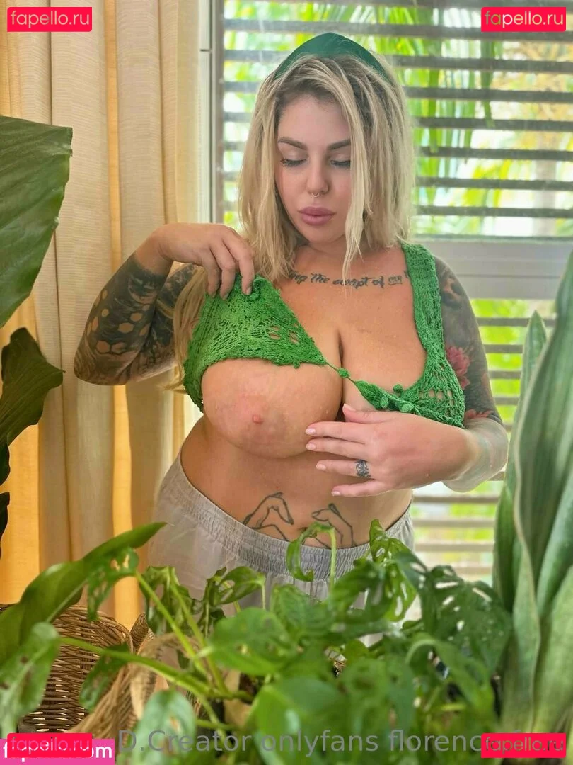 florence.free Onlyfans Photo Gallery 