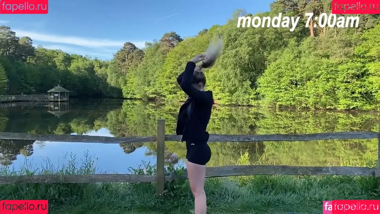 mira.004 Onlyfans Photo Gallery 