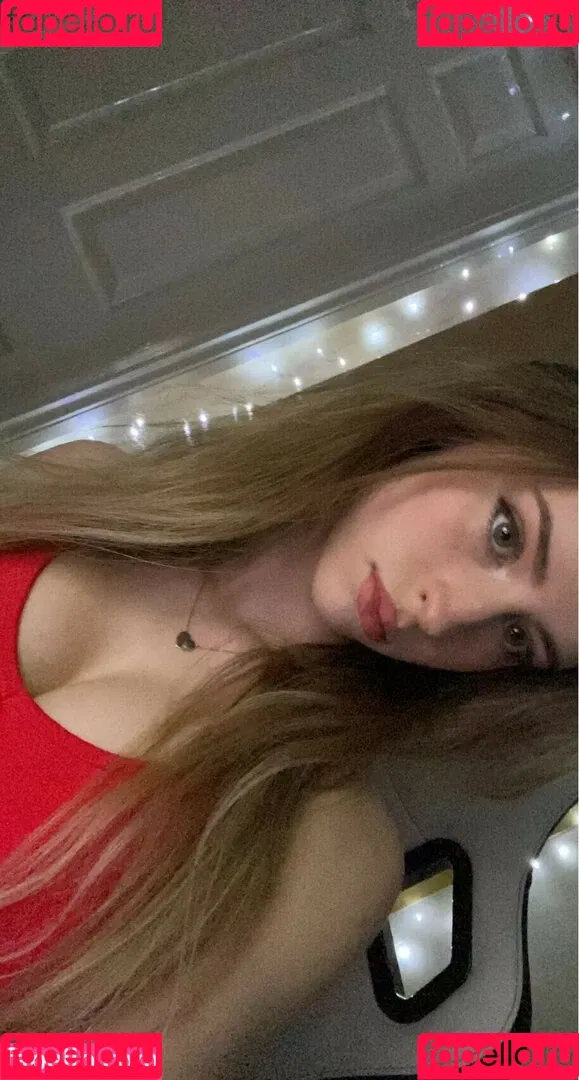 mira.004 Onlyfans Photo Gallery 