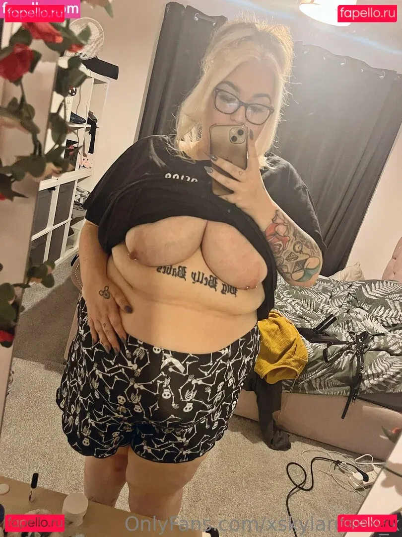 xskylarosex_x Onlyfans Photo Gallery 