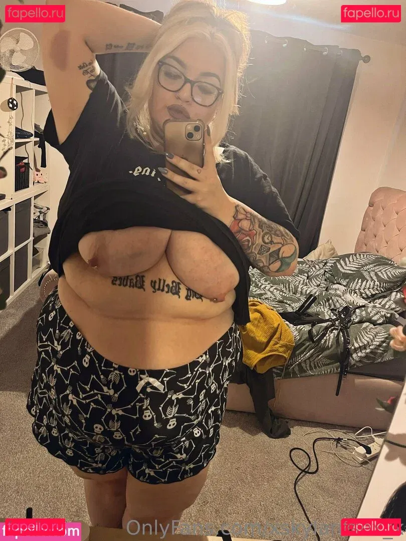 xskylarosex_x Onlyfans Photo Gallery 