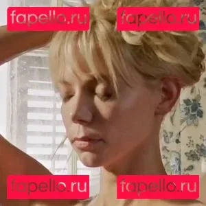 Riki Lindhome Onlyfans Photo Gallery 