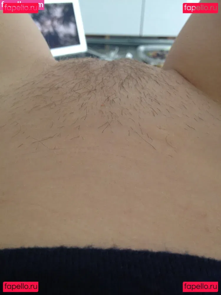 Riki Lindhome Onlyfans Photo Gallery 