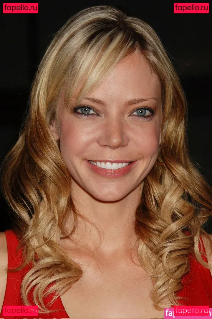 Riki Lindhome Onlyfans Photo Gallery 