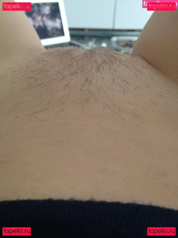 Riki Lindhome Onlyfans Photo Gallery 