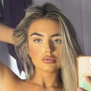 lilbratbabyyyx Onlyfans Photo Gallery 