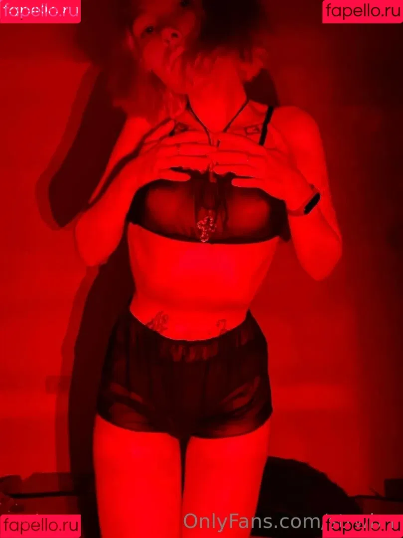 strwbrr Onlyfans Photo Gallery 