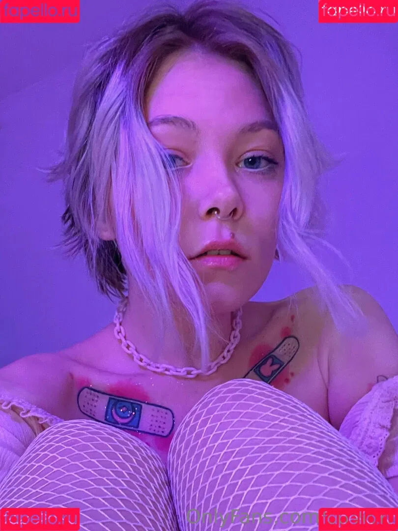strwbrr Onlyfans Photo Gallery 