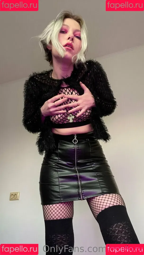 strwbrr Onlyfans Photo Gallery 