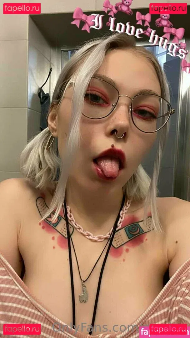 strwbrr Onlyfans Photo Gallery 