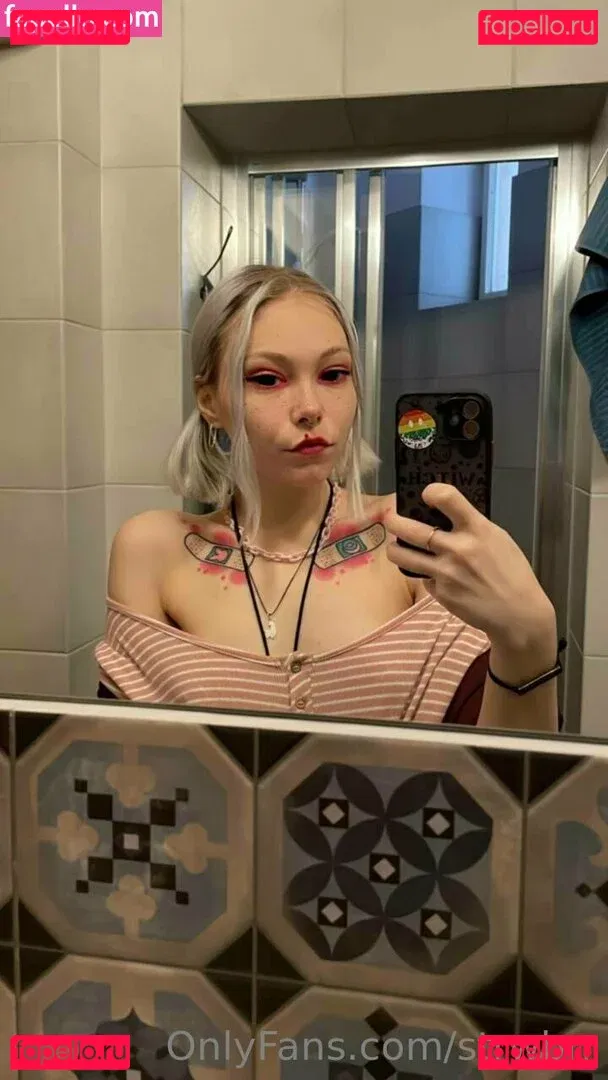 strwbrr Onlyfans Photo Gallery 