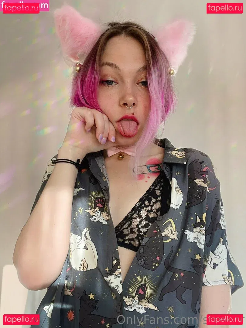 strwbrr Onlyfans Photo Gallery 